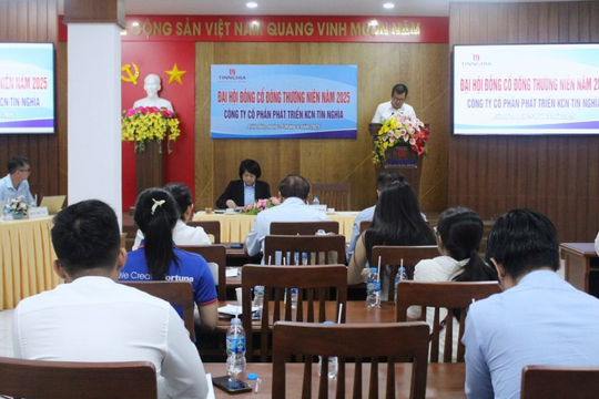 Doanh nghiệp BĐS KCN lãi lớn nhờ doanh thu tài chính: Cổ phiếu 3 năm chưa 'chạy'