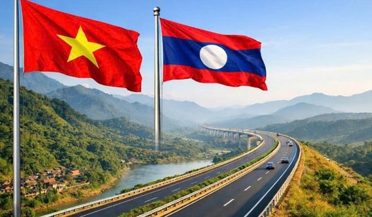 Gặp gỡ Thủ tướng Việt Nam, Tổng Bí thư, Chủ tịch nước Lào nhất trí thúc đẩy tuyến cao tốc Hà Nội - Viêng Chăn