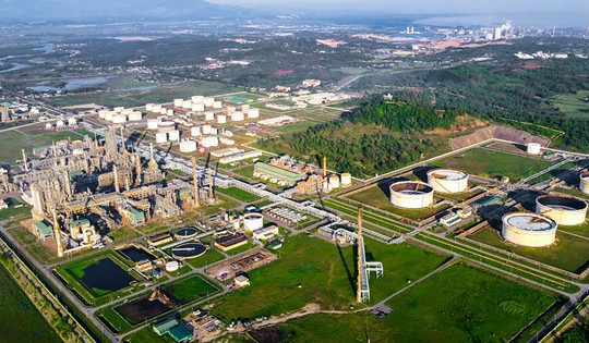 Sắp mở rộng nhà máy lọc dầu đầu tiên của Việt Nam