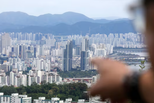 Nền kinh tế lớn thứ 4 châu Á chao đảo: Có 7 tỷ vẫn khó mua nhà, người trẻ ngại kết hôn