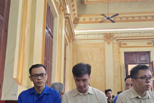 Cựu lãnh đạo và nhân viên Chi cục Thú y Vùng VI ‘ăn chia' tiền hối lộ như thế nào?