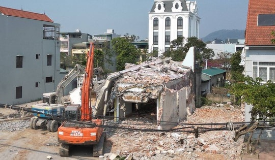 Phá dỡ nhà cao tầng, biệt thự, nhường chỗ ‘lên đời’ đại lộ đẹp nhất Thanh Hóa mang tên anh hùng dân tộc
