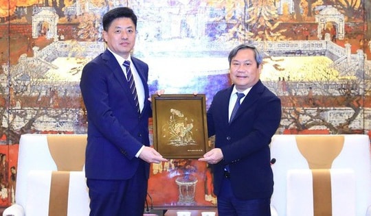 Gặp gỡ Hà Nội, doanh nghiệp 120 năm tuổi của Trung Quốc đề nghị chuyển giao công nghệ, tham gia xây dựng hạ tầng đường sắt