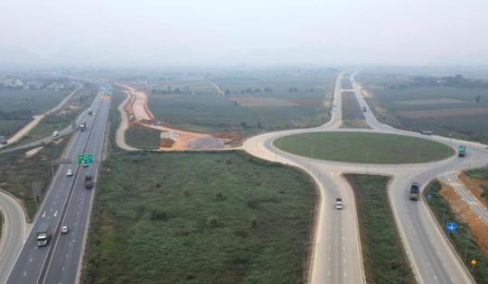 Sắp hoàn thành đại lộ lớn nhất tỉnh Ninh Bình, vốn đầu tư gần 2.000 tỷ