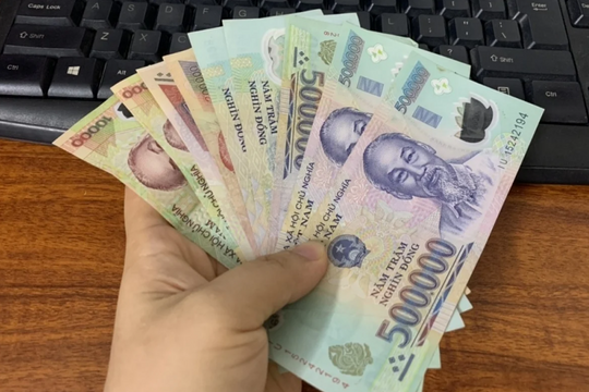 Bộ Chính trị ra quy định về mức đóng đảng phí