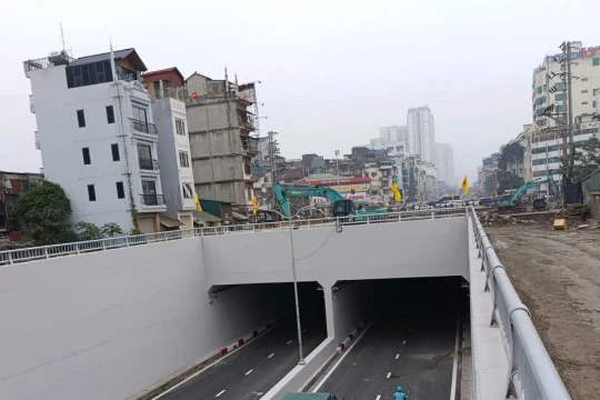 Thông hầm chui tại nút giao Giải Phóng - Kim Đồng