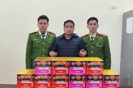 Kiểm tra một xe đầu kéo trên quốc lộ, phát hiện 16 hộp giấy nặng hơn 30kg, bắt nóng Lê Thanh Cao