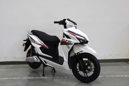 Đẹp ngang Honda Air Blade, mẫu xe máy điện giá chỉ 26 triệu nhìn rất thể thao, sạc 1 lần đi xa tới 100km, khách Việt trẻ nhìn sẽ thích