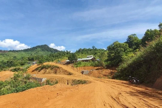 Bộ Tài chính nói gì trước đề xuất ghi nợ tiền sử dụng đất trên sổ đỏ?