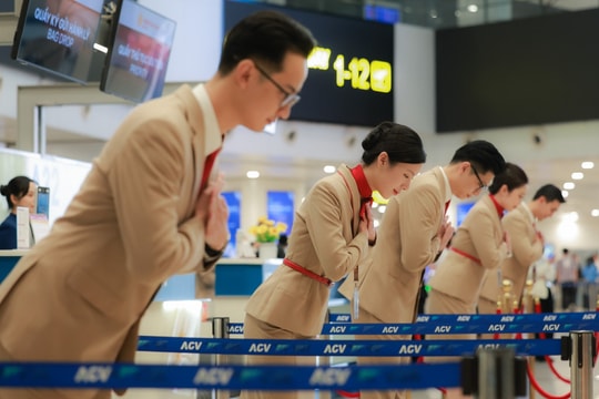 Hãng bay đúng giờ nhất Việt Nam lên tiếng xin lỗi