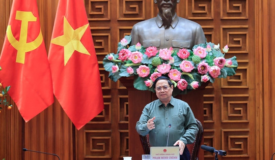 Thủ tướng ra chỉ đạo gấp, phải hoàn thành cầu vượt sông Lô trong 1 năm