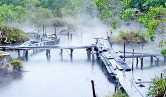 Việt Nam sắp có siêu dự án du lịch tại suối nước nóng 90 độ do nhà khoa học Pháp khám phá