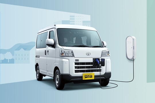Chi tiết xe điện Toyota Pixis Van giá 520 triệu: Chở 350kg, có ổ cắm 1.500W, chạy 257km/lần sạc