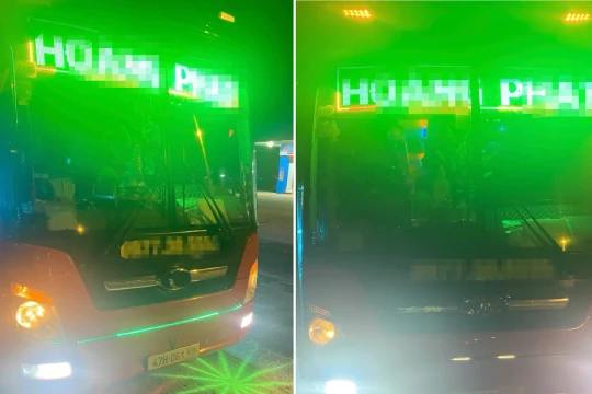Xe khách chở quá số người quy định bị phạt hơn 52 triệu đồng