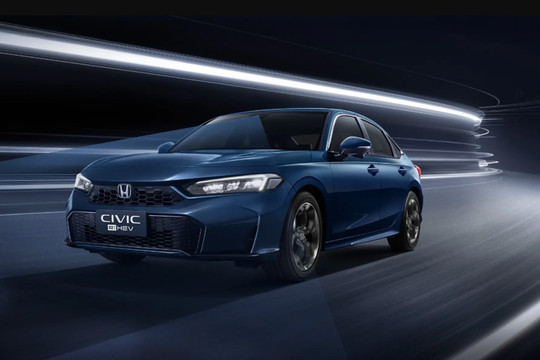 Quyết đấu Mazda3, Honda Civic 2026 tung bản hybrid giá mềm, bảo hành pin tới 10 năm