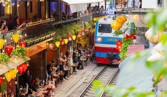 Tuyến đường sắt kết nối 2 ga tàu hỏa lâu đời của Thủ đô sắp có thay đổi lớn