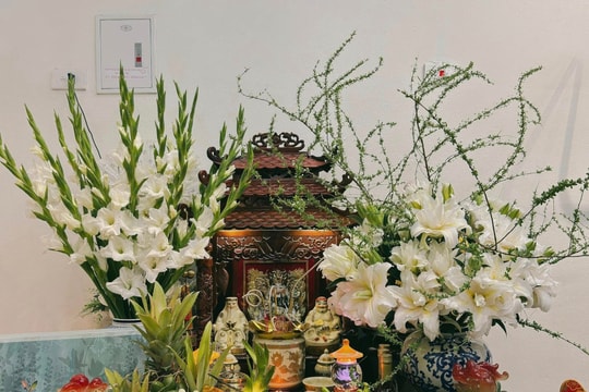 Sử dụng những loại hoa này thắp hương trong ngày vía Thần Tài vừa đẹp, vừa thơm, vừa dễ chiêu tài đón lộc trong năm mới