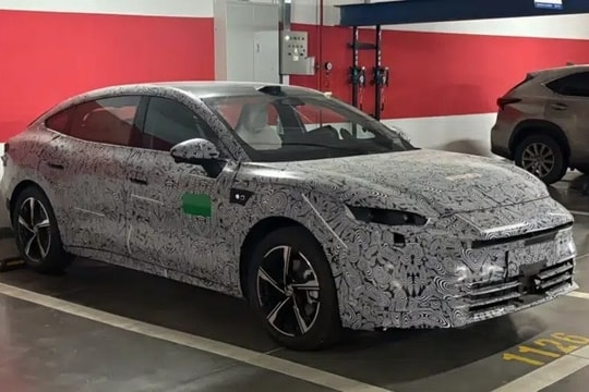 Sedan mới của MG lộ diện: Bản kế nhiệm MG7 có LiDAR, nghi thêm cả hybrid?