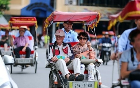Du lịch Việt Nam ‘hốt bạc’ dịp Tết 2026, nhiều điểm cháy phòng 95%
