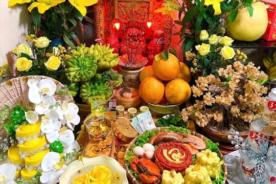 Chuẩn bị mâm lễ ngày vía Thần Tài thế nào để cầu tài lộc trọn vẹn?