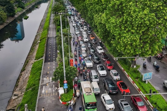 Đề xuất 'lên đời' con đường dài khoảng 4km, sầm uất bậc nhất Hà Nội
