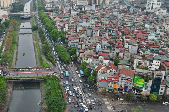 Áp lực lưu lượng 8.000 xe/giờ, con đường huyết mạch nội đô dọc sông Tô Lịch được đề xuất mở rộng lên 53,5 m