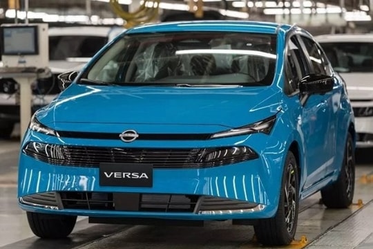 Toyota Vios có ‘kình địch’ mạnh, xuất xứ cùng quê nhà: Thiết kế áp dụng ngôn ngữ mới, dải đèn LED là tâm điểm, cụm đèn hậu gây chú ý, giá rẻ không?