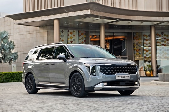 Kia kích cầu đầu xuân, khách Việt mua Carnival Hybrid lời cả trăm triệu, Seltos - Sonet cũng ưu đãi khủng