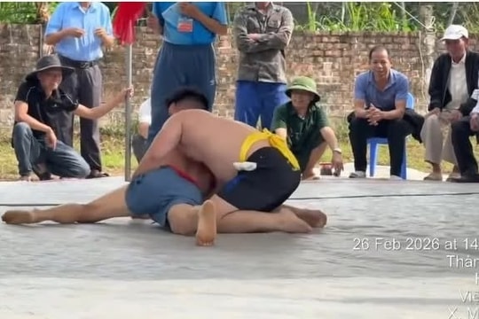 Người đàn ông tử vong sau khi thi đấu vật tại lễ hội làng ở Hà Nội