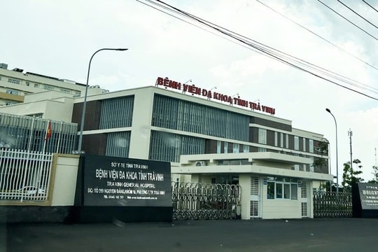 Nổ hộp bánh tại bệnh viện, một người bị thương