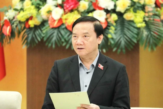 Sang tên đổi chủ, đăng ký xe máy có cần thiết phải hợp đồng công chứng không?