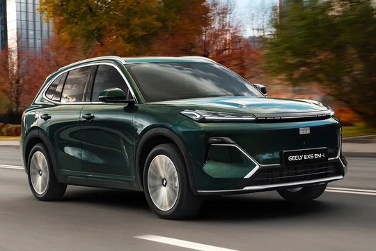 Mẫu SUV cỡ C sắp bán tại Việt Nam với thiết kế hiện đại, đi 100km chỉ tốn 54.000 đồng: Nội thất có màn hình trung tâm 15,4 inch, 16 loa ‘xập xình’, kính cách âm hai lớp