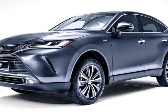 Mẫu SUV nhà giàu của Toyota 'chung mâm' Mazda CX-5 đưa bản hybrid tới Đông Nam Á, 'ăn xăng như ngửi', giá thế nào so với đối thủ?