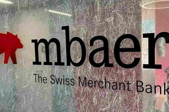 Bị Mỹ dọa cắt quyền dùng USD, một ngân hàng châu Âu sụp đổ chỉ sau 24 giờ