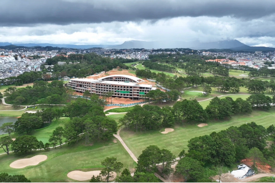 Phó Thủ tướng làm việc với tỉnh có loạt dự án quy mô 116.000 tỷ gặp khó: Sân golf Đồi Cù và King Palace... được nhắc tên
