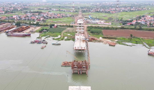 Chỉ 6 tháng nữa, chính thức thông xe cây cầu đầu tiên bắc qua sông Thái Bình nối Bắc Ninh - Hải Phòng