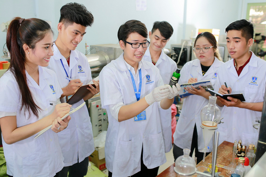 Ngành học ‘cánh tay phải’ của công nghiệp: Ít lo AI thay thế, điểm chuẩn từ 18, ra trường được 'trải thảm đỏ' lương đi làm 50 triệu đồng/tháng