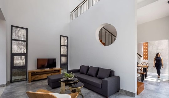 Biến mảnh đất nuôi gà thành tổ ấm hiện đại: Lâm House và triết lý sống tối giản đầy cảm hứng