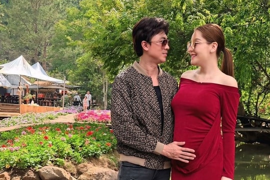 Nam ca sĩ từng tuyên bố chờ con gái đủ 18 tuổi mới tái hôn, nay bất ngờ thông báo có con với cháu gái của NSƯT Kim Tiểu Long