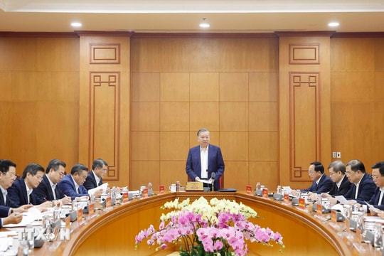 Tổng Bí thư Tô Lâm: Khắc phục tình trạng 'thừa người quen việc cũ nhưng thiếu người làm việc mới'