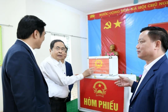 Toàn cảnh quy trình bỏ phiếu bầu cử đại biểu Quốc hội và HĐND các cấp