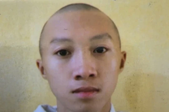 Điều tra nam ‘sinh viên’ sinh năm 2007