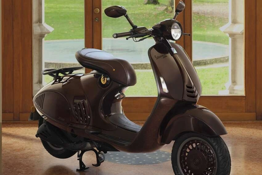 Chi tiết mẫu Vespa đặc biệt cho năm Ngựa: Thiết kế khác lạ, động cơ 155 cc