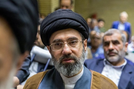 Ngoại trưởng Iran bác bỏ thông tin Lãnh tụ tối cao bị thương nặng