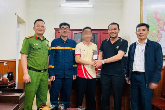 Bất ngờ nhận 500 triệu đồng từ tài khoản lạ, cán bộ công an báo đơn vị khẩn trương xác minh