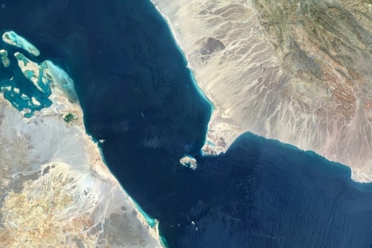 Phong trào Houthi dọa đóng cửa Eo biển Bab el-Mandeb nếu Mỹ - Israel leo thang chiến tranh với Iran