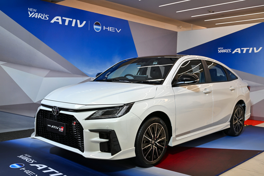 Giá xăng tăng, Toyota Vios hybrid chỉ tốn 3,4 lít/100km: Khách Việt sẽ thích với công nghệ 'lên đời' cùng an toàn thế hệ mới và được bảo hành trọn đời, giá có rẻ không?