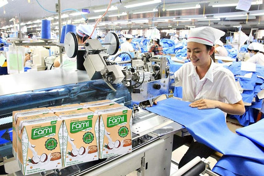 Mảng chính gặp khó, ông chủ sữa Fami muốn mở rộng ngành nghề kinh doanh sang bán giường, tủ, hàng may mặc