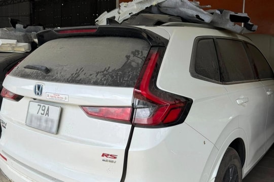 Honda CR-V hybrid 2025 lăn bánh hơn 1.000km lên sàn xe cũ giá chưa tới 700 triệu, chủ xe nói thẳng tình trạng xe, ‘chốt’ là nhận luôn xe