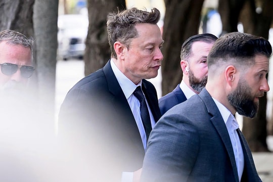 Elon Musk thua kiện, cổ đông đòi bồi thường tới 2,5 tỷ USD